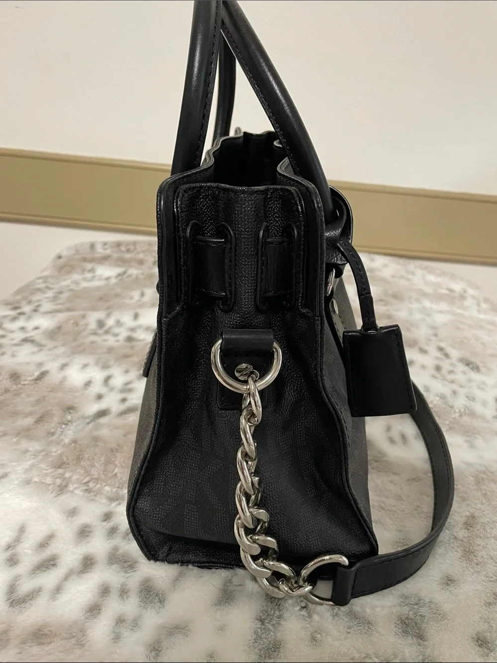 Michael Kors mk dress lock